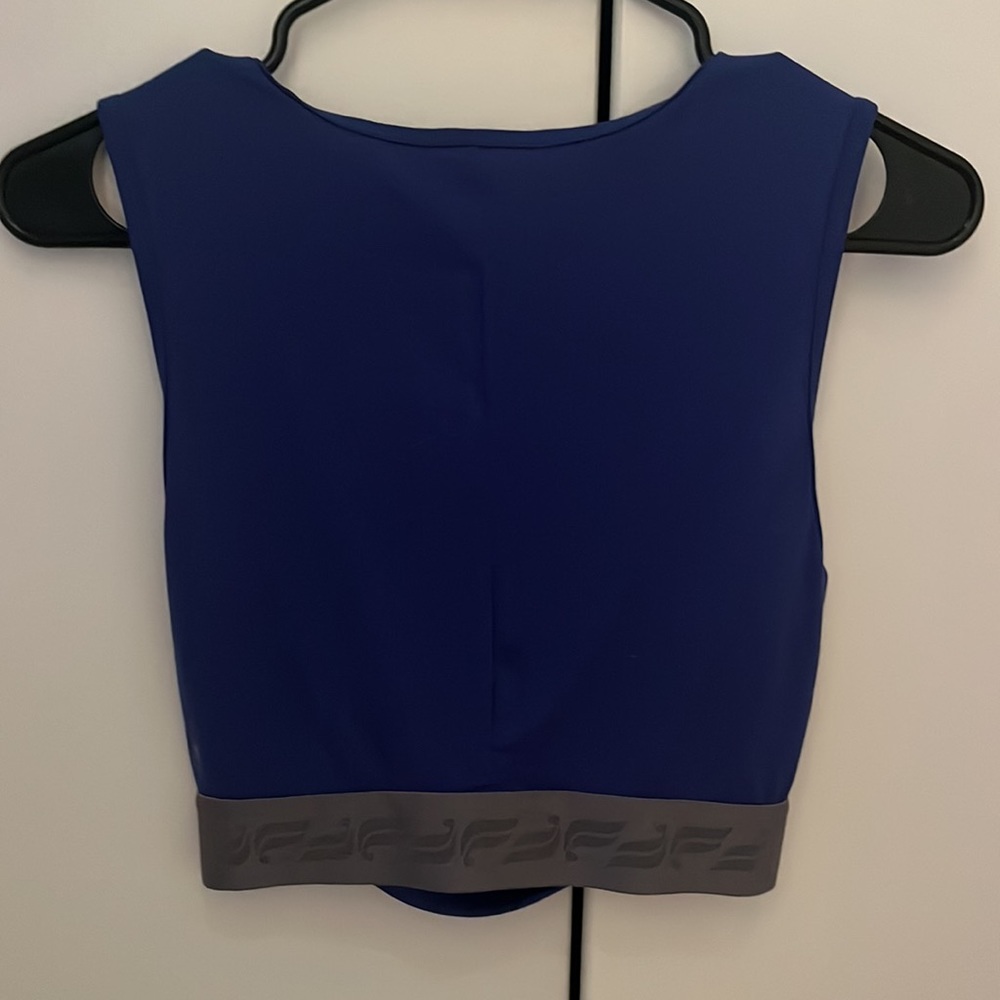Fabletics Work-Out Crop Top - Picture 2 of 3